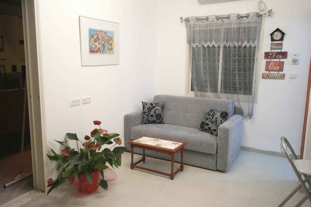 צימר ברחובות - Israeli Home Eksteriør bilde